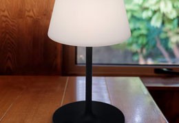 Astuces pour optimiser l'autonomie de vos lampes extérieures rechargeables